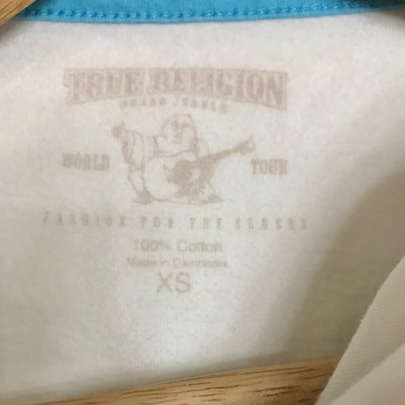 True Religion Vneck T-shirt - Picture 3 of 4